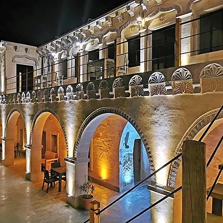 Hotel Falcon Cave